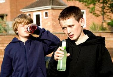 Почему детский алкоголизм так опасен?